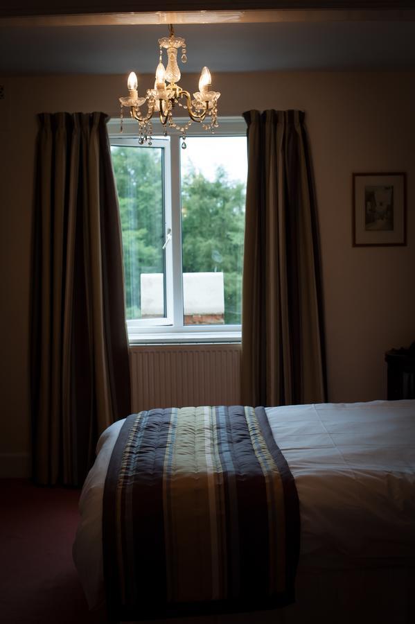 Готель Highley Manor Balcombe Екстер'єр фото