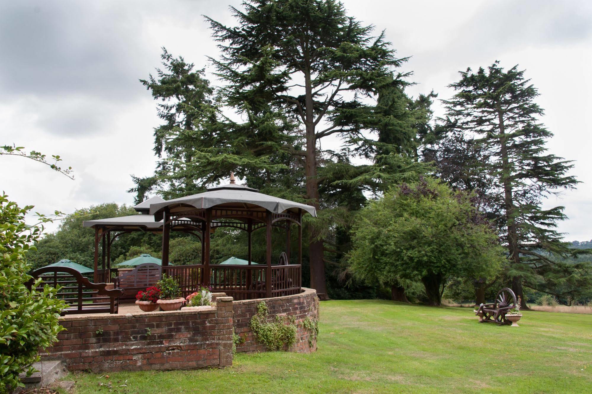 Готель Highley Manor Balcombe Екстер'єр фото